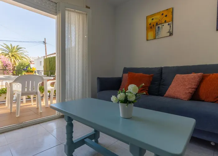 Gladiols By Interhome Cambrils